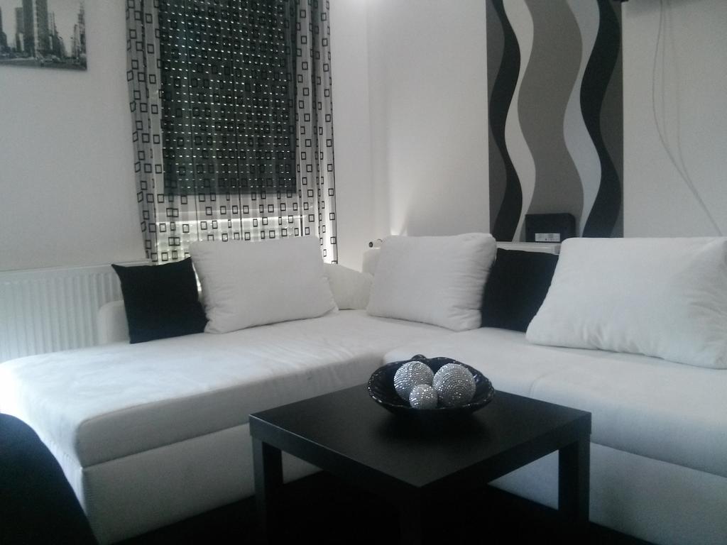 דברצן Feszek Apartman חדר תמונה